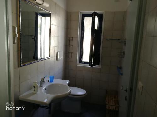 Bed and breakfast Delfino Blu – Torre Vado, OK