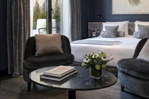 The Pavilions Madrid Hotel - main image