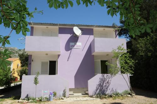  Apartments Lavanda in Starigrad-Paklenica