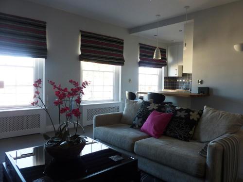 Hewlett Apartments Room Type - Luxury Suite