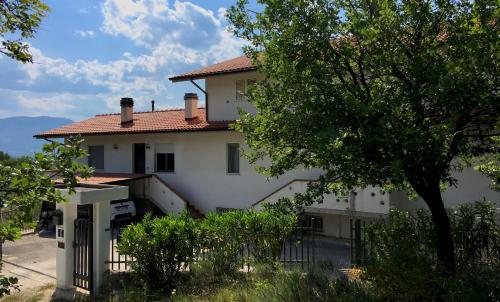  VillaAnna Panoramico in San Valentino in Abruzzo Citeriore