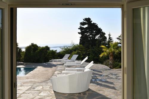 Paros Butterfly Villas in Pounta / Sotires