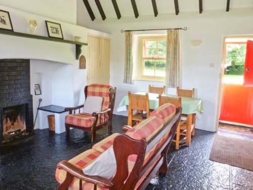 No 10 Tipperary Thatched Cottage Nenagh Ireland Reviews