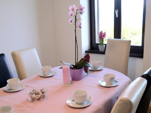 Apartment with Sea View image 10