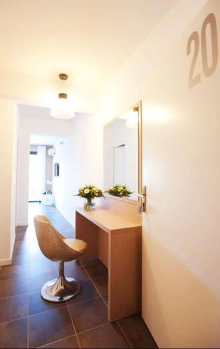 En Aparté - image 3