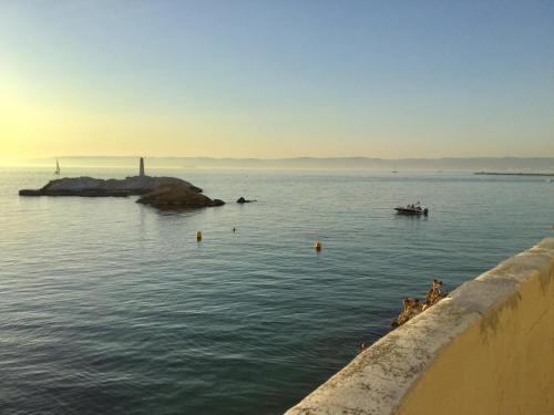 Cabanon Marseillais 45 m2 sur l'eau à Malmousque - Location saisonnière - Marseille