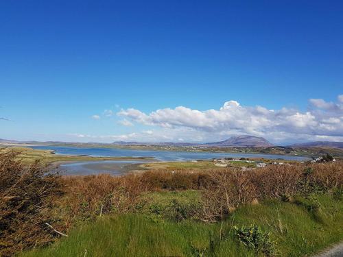 Surrounding environment, Noirin's Holiday Homes in Dunglow