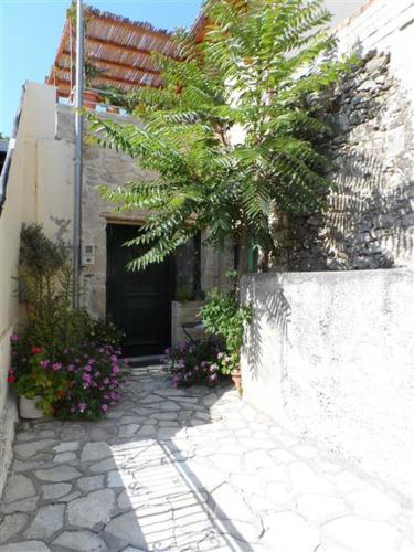  Sivas creta traditional stone house, Pension in Sívas