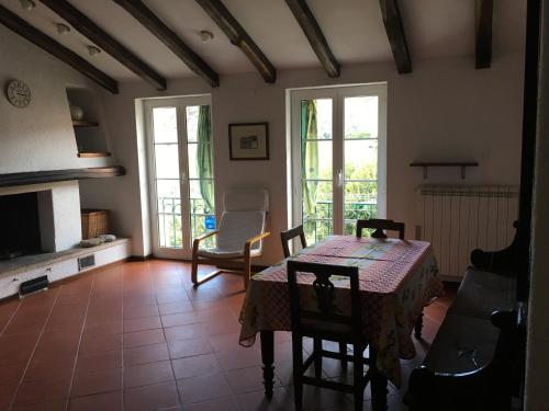  Inomonte 59, Pension in Calice Ligure