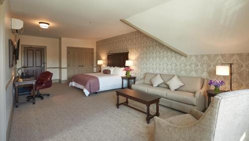 The Groton Inn