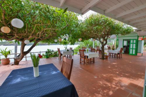 Salón de banquetes, Cabier Ocean Lodge in Crochu