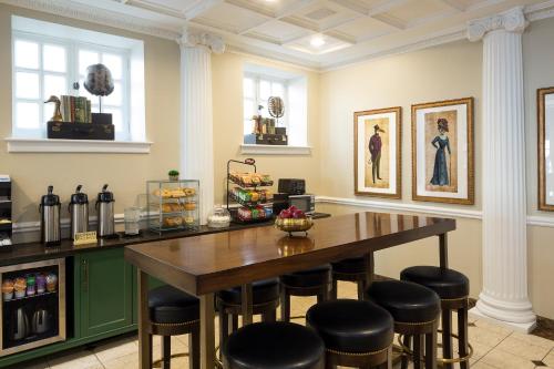 The Willows Hotel in Chicago, USA