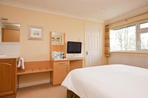 Lingwood Lodge - image 8