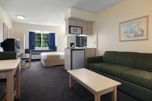 Microtel Inn & Suites By Wyndham Palm Coast