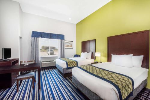 Hawthorn Suites by Wyndham Midland - image 6