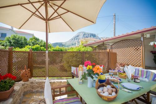 Ancient Corinth Guest House 2