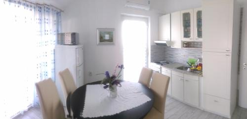 Apartment Tihana - Ravni