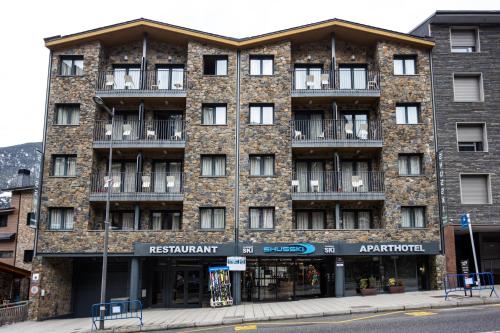 Aparthotel Shusski - image 14