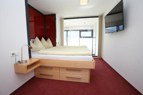 **** PanoramA Apartments - image 11