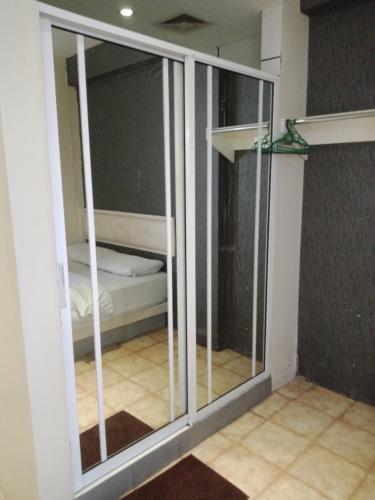 Bathroom, Hotel 77 Rawang in Rawang