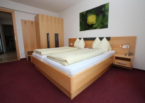 **** PanoramA Apartments - image 3