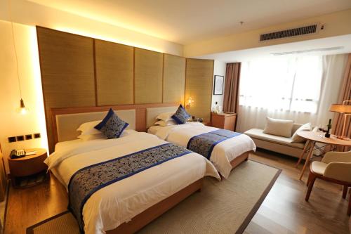Mu Tong Holiday Hotel