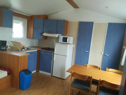 virtuve, Les chalets de Bes Le Montagnol in Saissac