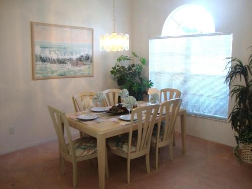 ChipnDale Villa - image 7
