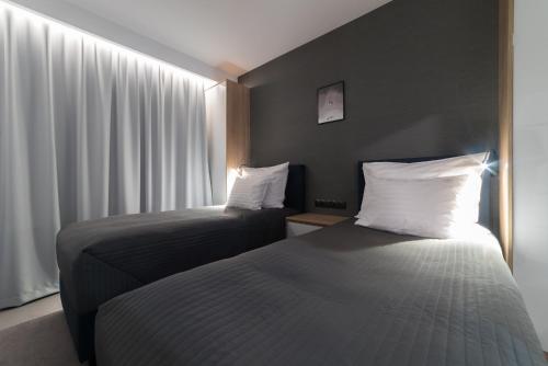 3 bedrooms, 5 beds