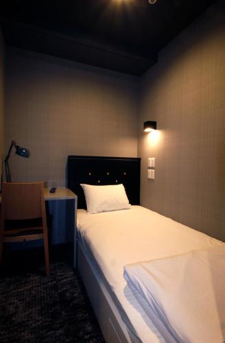 Grande Cabin - Male Only