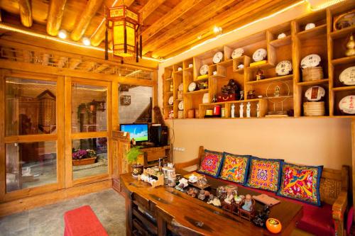 Pub/Lounge, Juxian Boutique Homestay in Lijiang