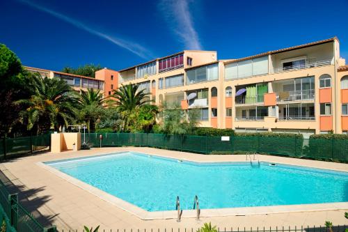 Swimming pool, Vacanceole - La Baie des Anges near La Cabane du Mail
