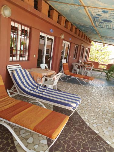 Africa 6 Plage – La Somone, NY
