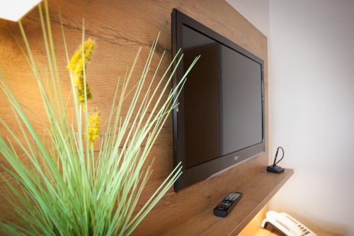 Ruser's Hotel - image 14