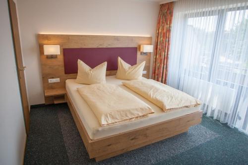 Ruser's Hotel - image 2