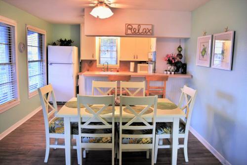 RENN HOUSE - Three Bedroom Bungalow Port Aransas (TX)