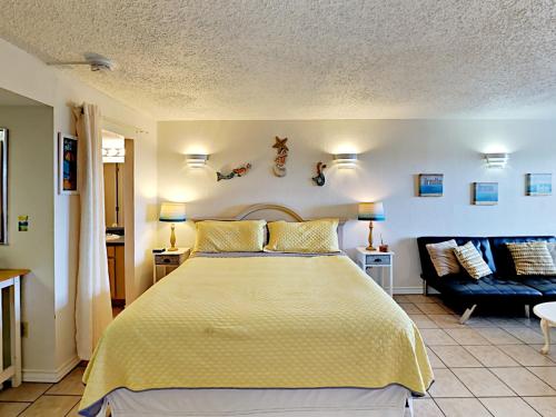 124 Sea Breeze Island Time - One Bedroom Condo Port Aransas (TX)
