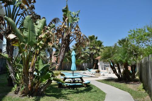 124 Sea Breeze Island Time - One Bedroom Condo Port Aransas (TX)