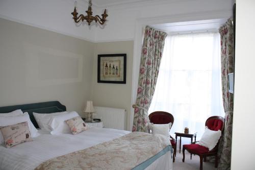 Holmwood House Guest Accommodation - main image