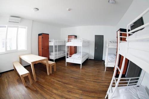 Art Rock Downtown Hotel - image 8