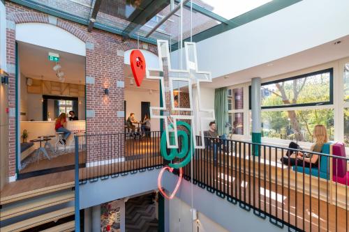 ステイオーケー アムステルダム フォンデルパーク - ホステル