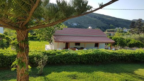  Τhalia's Le Petit House in Ástrikas