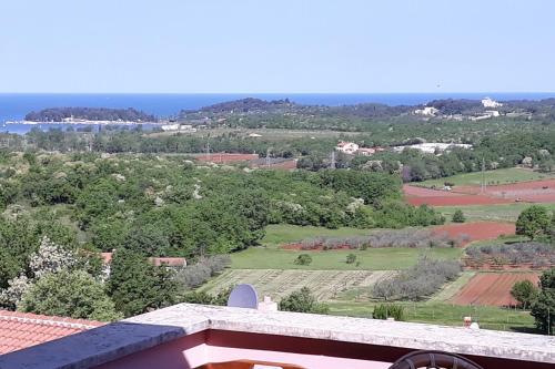  Apartment mit Meerblick in Mugeba