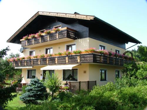 Pension Windinger - Accommodation - Schiefling am See