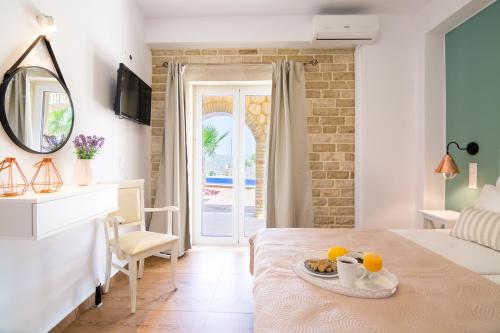 Aristidis villa-anesis family - image 7