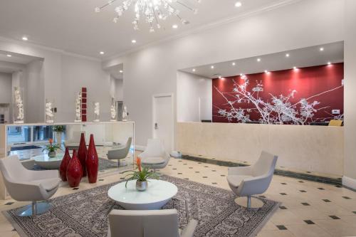 The Point Hotel & Suites Universal - main image