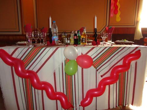 Chuchura Family Hotel - image 3