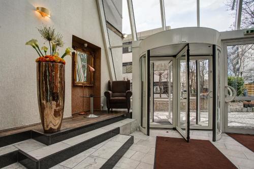 Centro Hotel Nürnberg - image 9