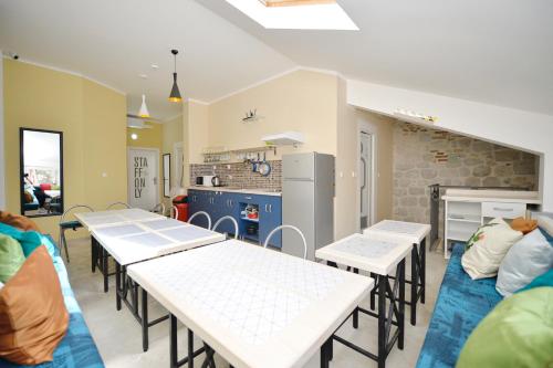 Fasilitas, HOSTEL PUPA in Kota Tua Kotor