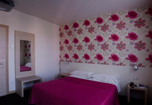 Key Hotel - image 7